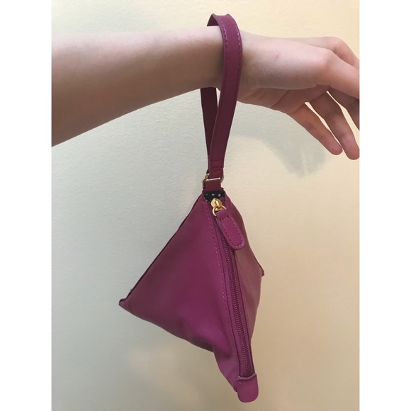 Magenta Triangle/Pyramid Wristlet - Picture 2 of 3